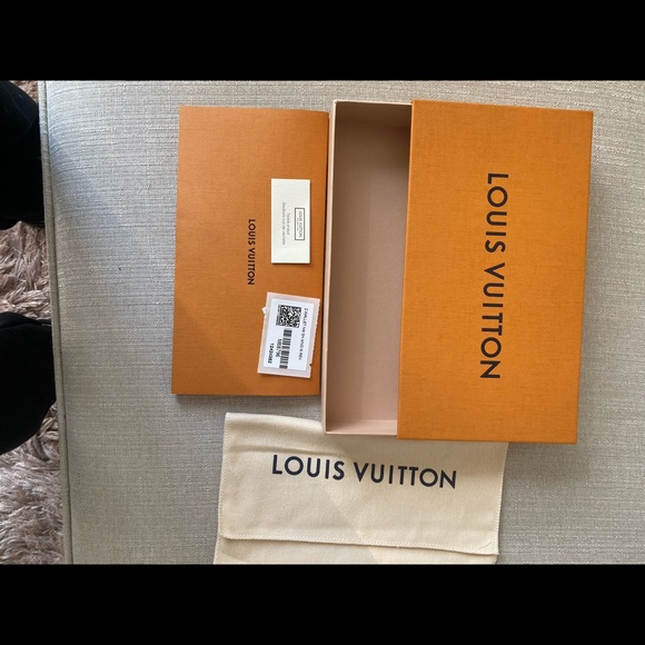 Louis Vuitton Zippy Wallet shades- monogram - Picture 11 of 11